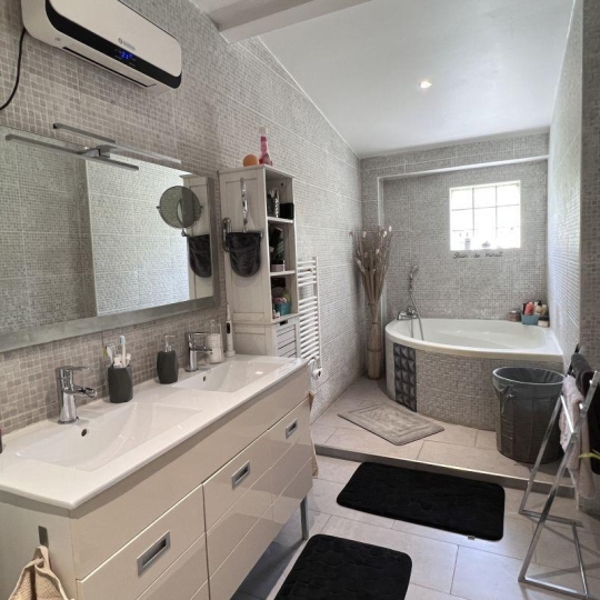  Annonces VILLEJUIF : Maison / Villa | VILLENEUVE-SAINT-GEORGES (94190) | 105 m2 | 299 600 &euro; 