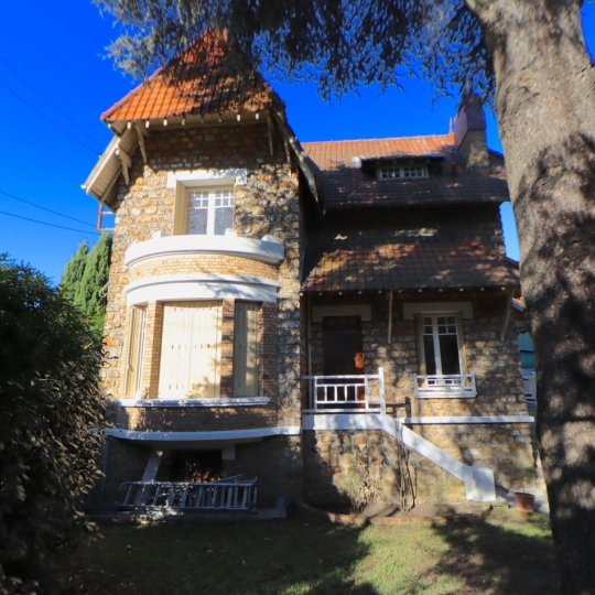  Annonces VILLEJUIF : Maison / Villa | CACHAN (94230) | 193 m2 | 836 000 &euro; 