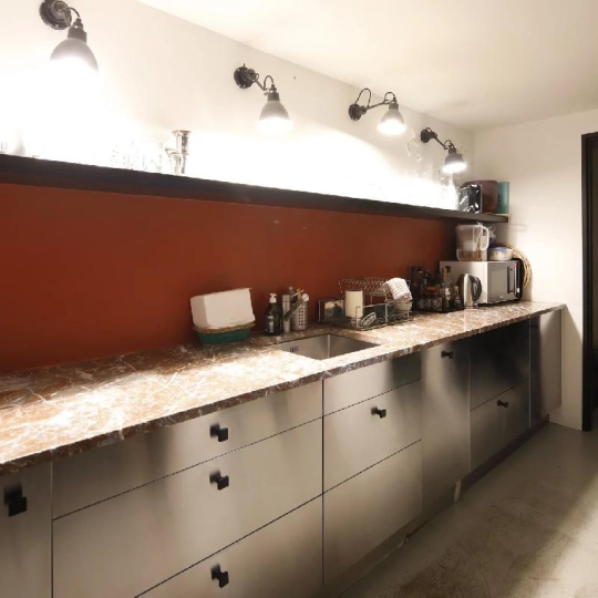  Annonces VILLEJUIF : Local / Bureau | PARIS (75011) | 153 m2 | 1 989 620 &euro; 
