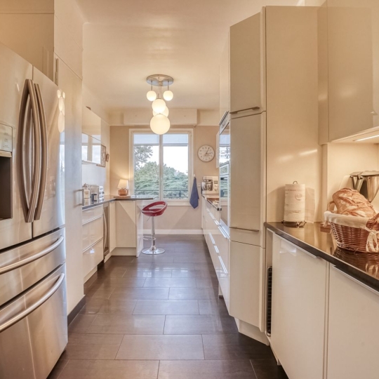  Annonces VILLEJUIF : Apartment | VILLE-D'AVRAY (92410) | 188 m2 | 5 060 &euro; 