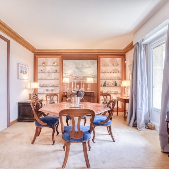  Annonces VILLEJUIF : Apartment | VILLE-D'AVRAY (92410) | 188 m2 | 5 060 &euro; 