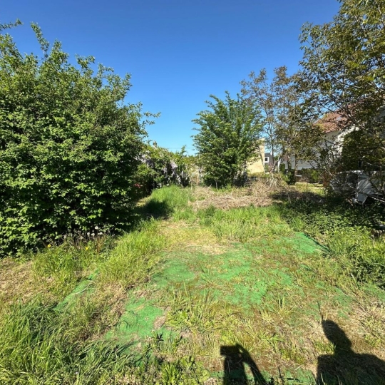  Annonces VILLEJUIF : House | NOISEAU (94880) | 83 m2 | 245 000 &euro; 