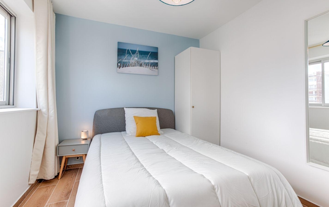 Annonces VILLEJUIF : Appartement | VANVES (92170) | 10 m2 | 725 &euro; 
