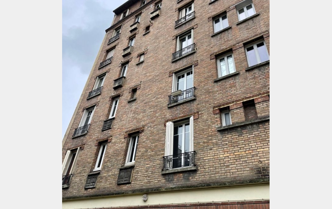 Annonces VILLEJUIF : Appartement | LE KREMLIN-BICETRE (94270) | 20 m2 | 720 &euro; 