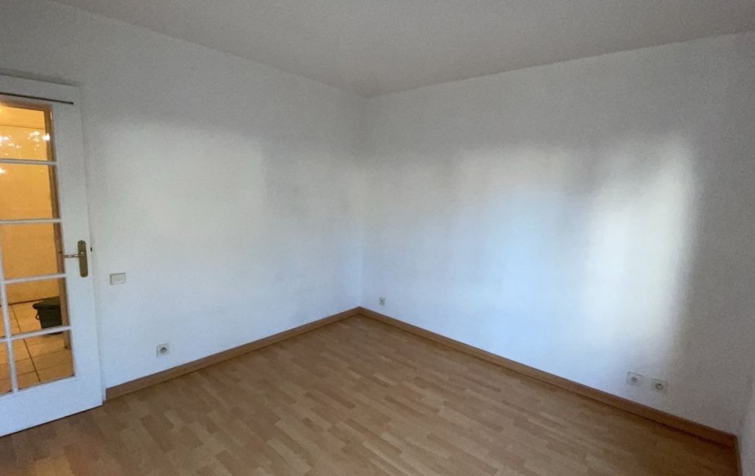 Annonces VILLEJUIF : Apartment | CHARENTON-LE-PONT (94220) | 20 m2 | 750 &euro; 