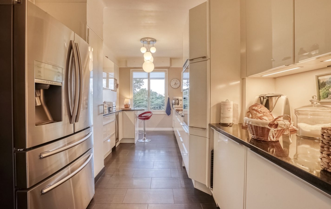 Annonces VILLEJUIF : Apartment | VILLE-D'AVRAY (92410) | 188 m2 | 5 060 &euro; 