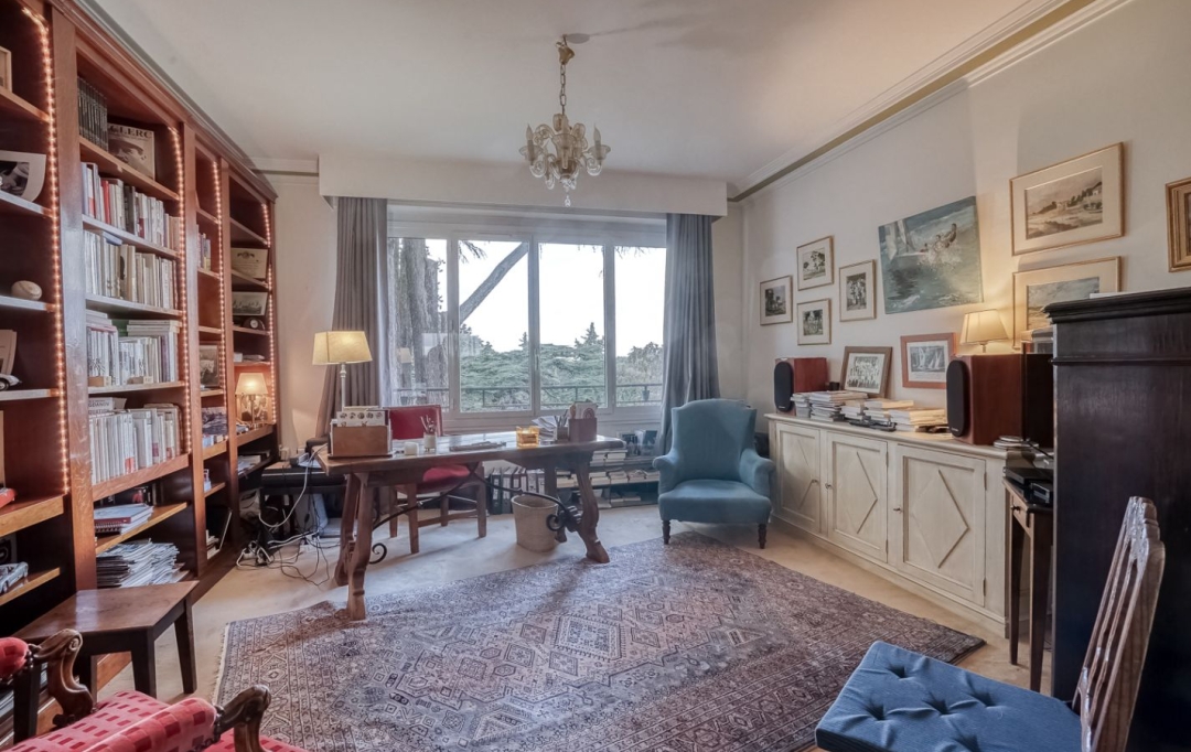 Annonces VILLEJUIF : Apartment | VILLE-D'AVRAY (92410) | 188 m2 | 5 060 &euro; 